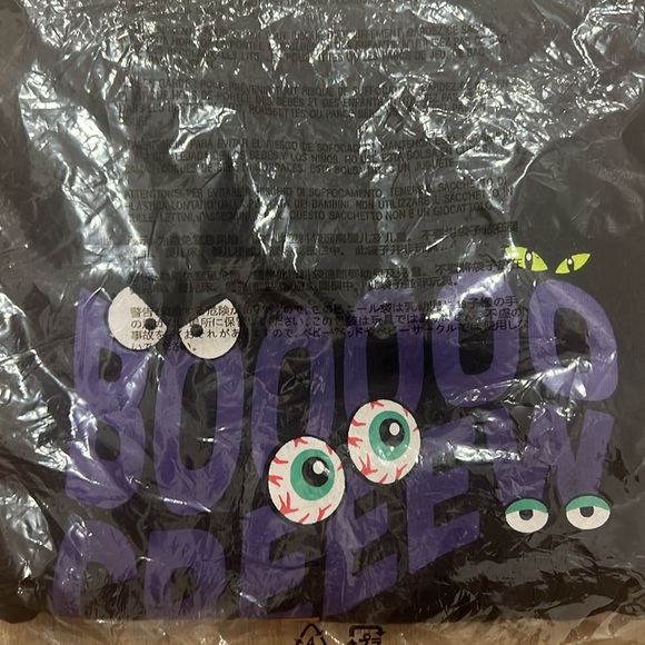 Old Navy Long Sleeve Pajamas 4T - Boo Crew (brand new in package) - Picture 3 of 3